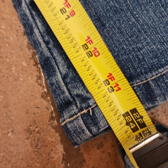 Vintage Denim Cropped Jeans Sz 4  Embroidered Embellished Beaded Acid Wash Boho - Picture 11 of 16